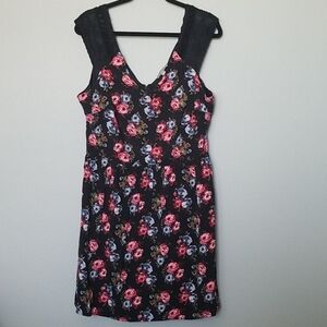 Lovesick Cutwork Strap Retro Pinup floral and lace dress size XL